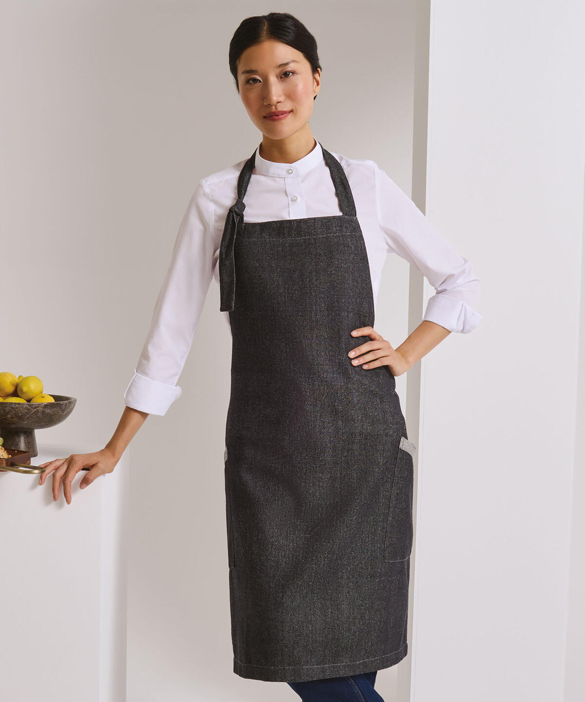 PR122 ‘Regenerate’ Bib Apron Black - Image 2