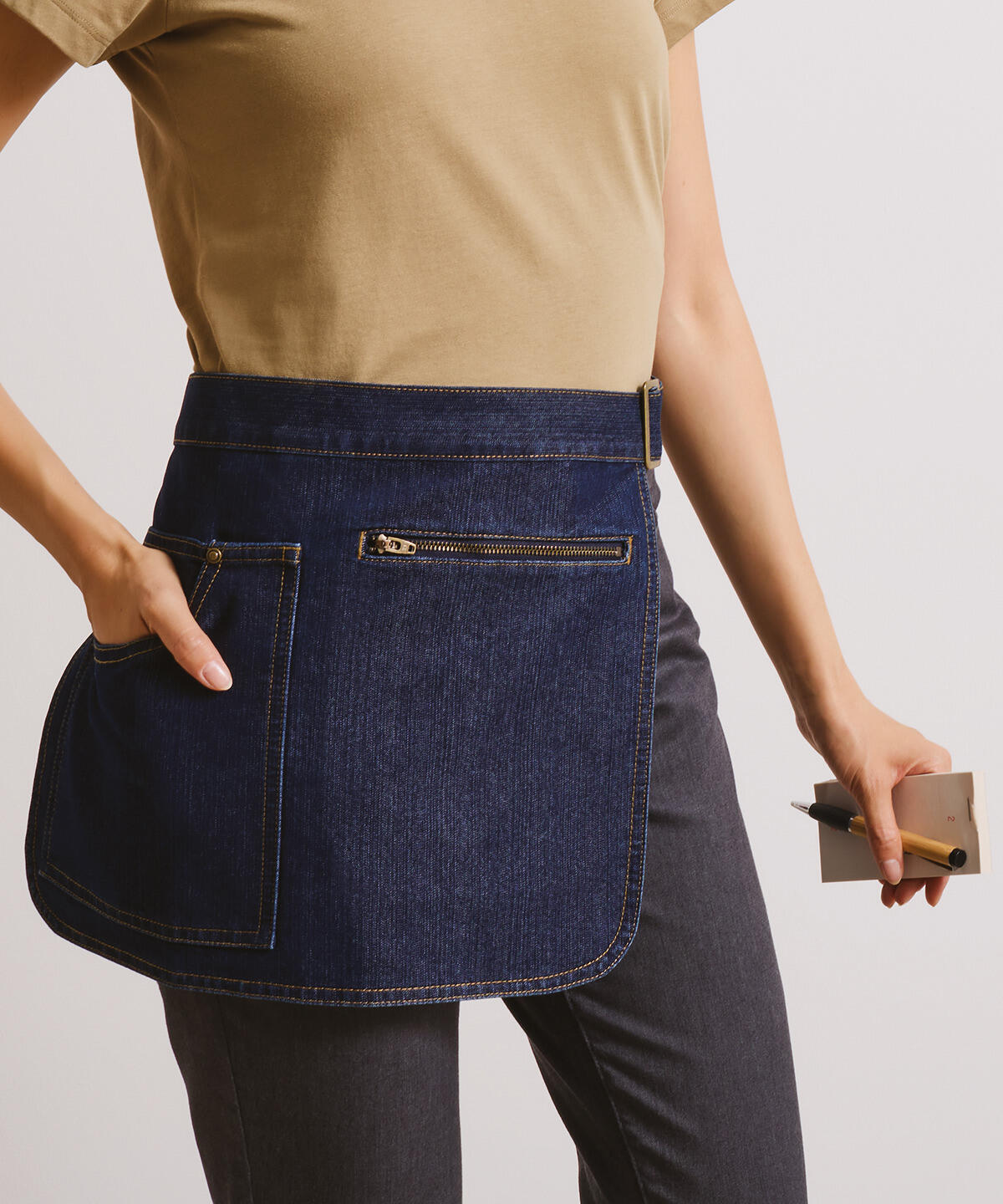 PR138 Metro utility hip apron Black - Image 2