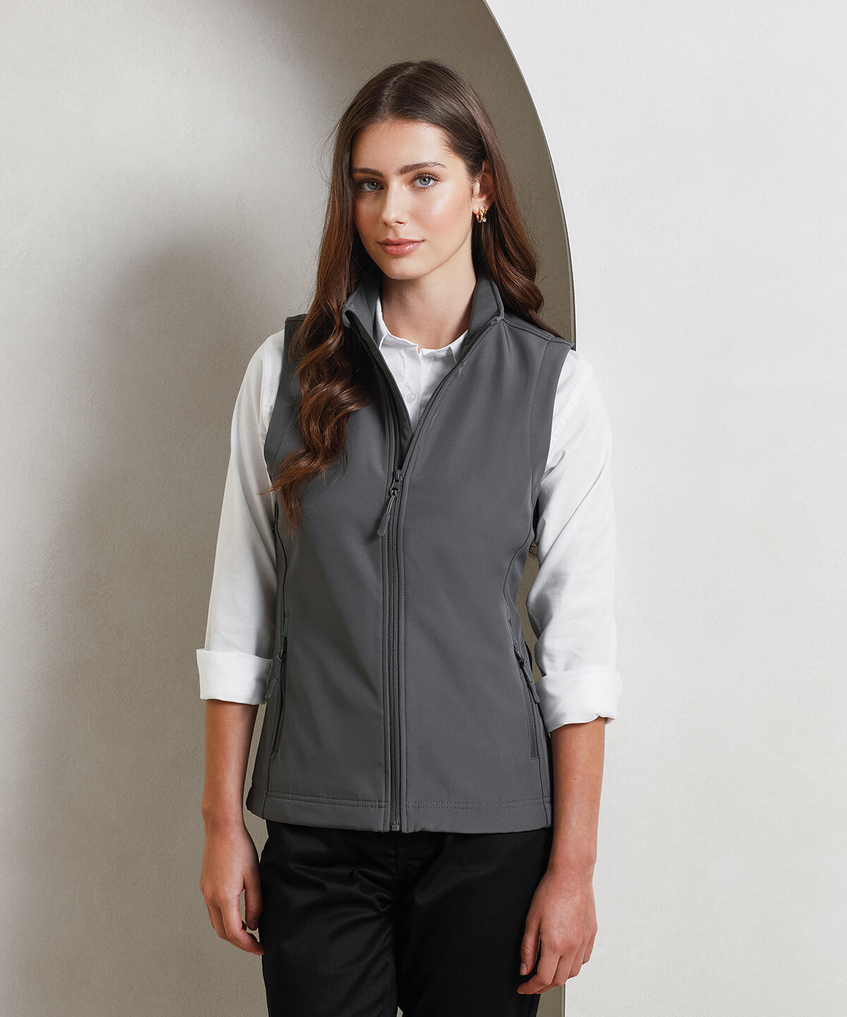 PR816 Women’s Windchecker® printable and recycled gilet Grey - Image 2