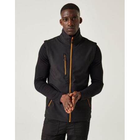 Regatta Professional TRA915 REGATTA PROFESSIONAL Navigate 2L Softshell Bodywarmer Black Orange Pop