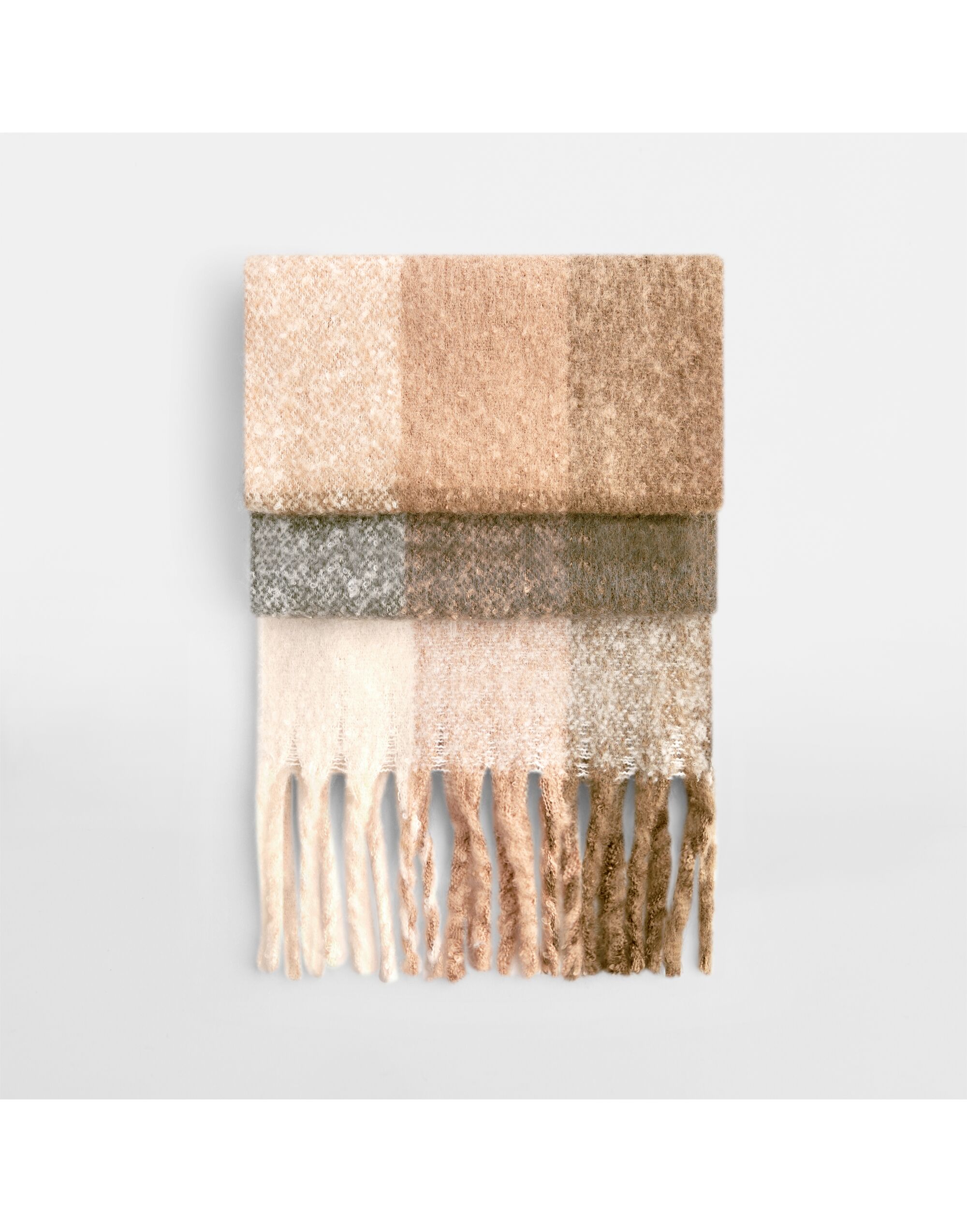 B494R Fluffy Check Scarf Brown Check
