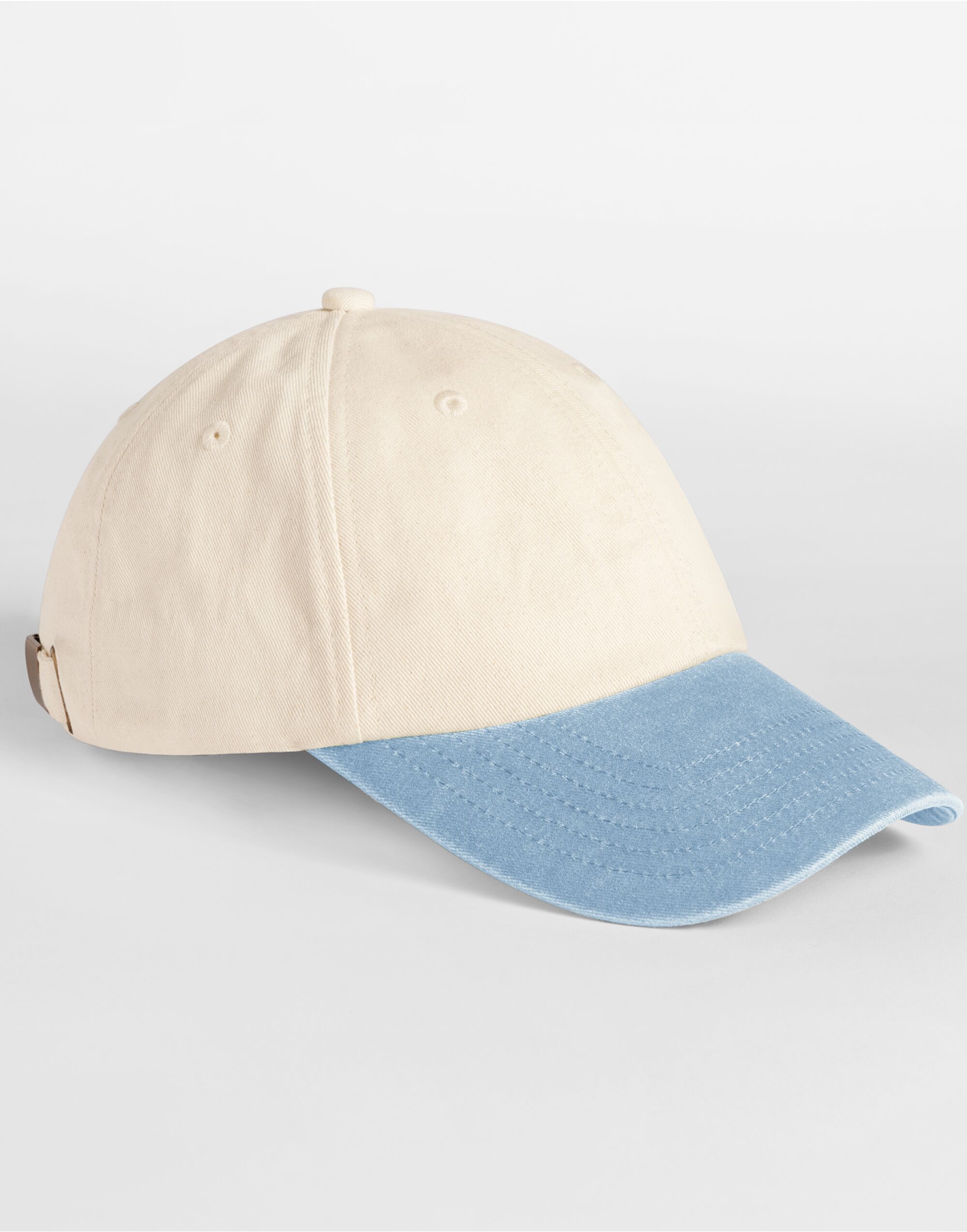B673 Contrast Peak Low Profile Vintage Cap Natural/Vintage Light Blue