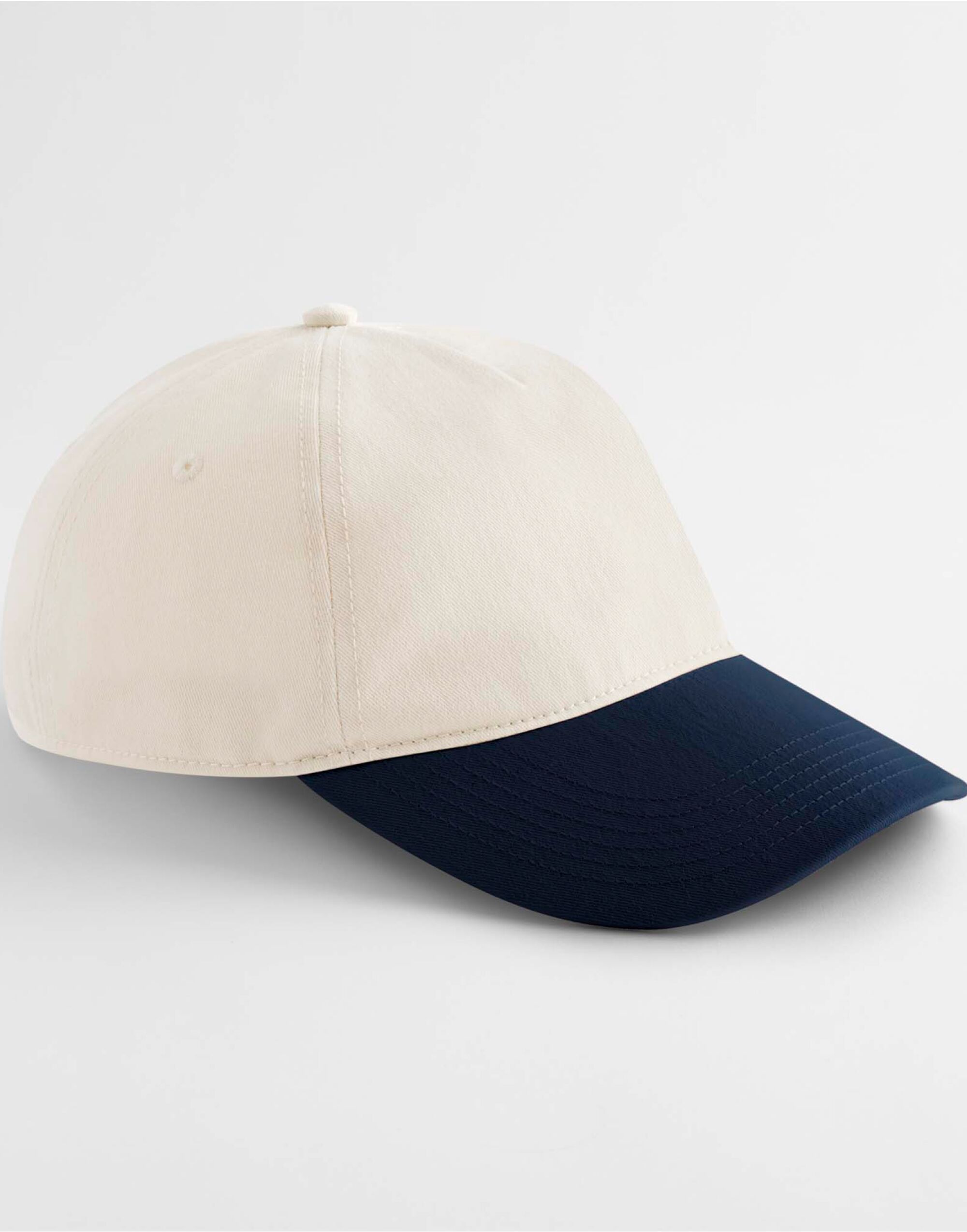 B67 Contrast Peak Leisure Cap Natural/French Navy