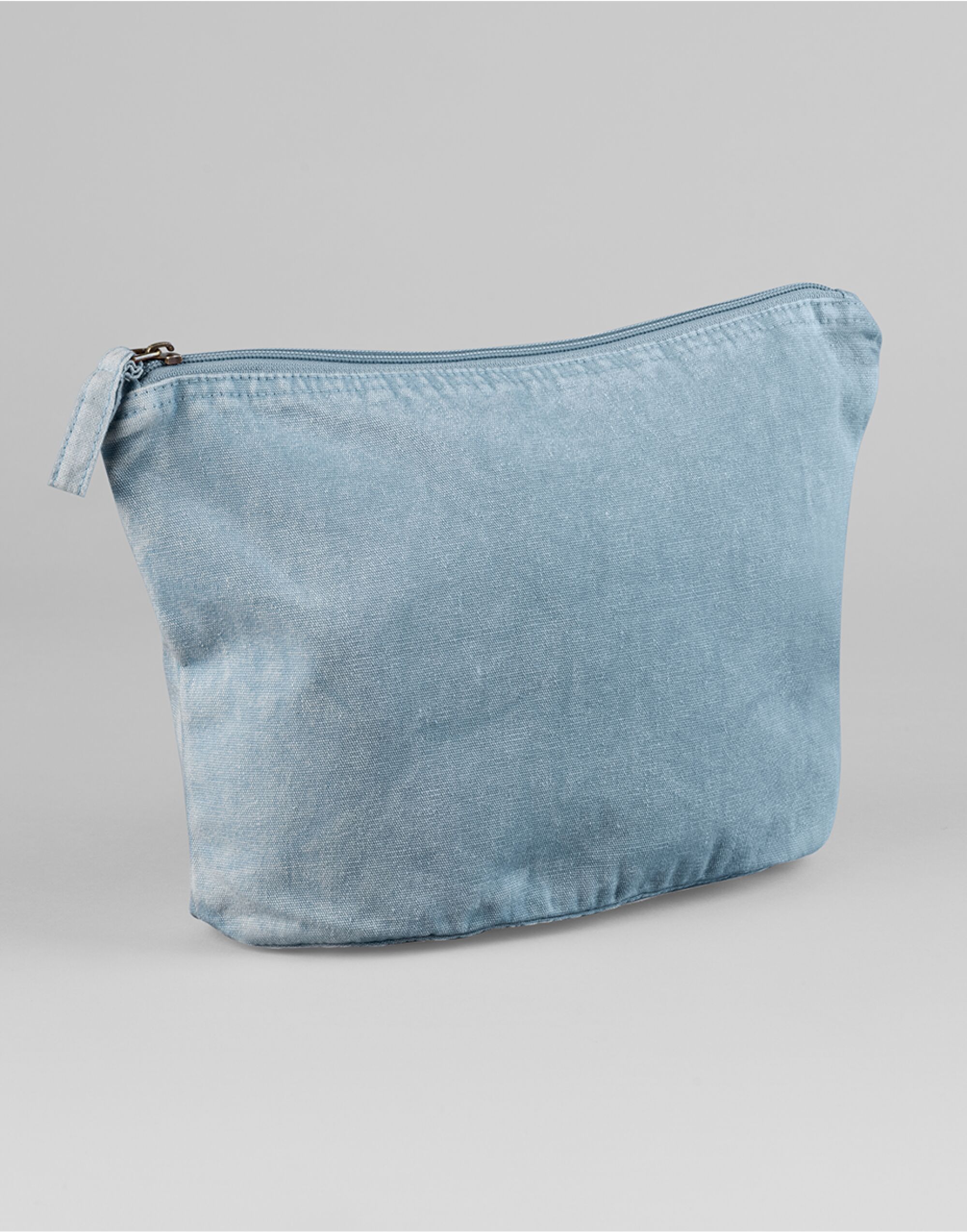 W340 Garment Dyed Accessory Bag Vintage Light Blue